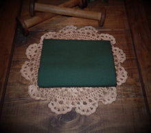 Load image into Gallery viewer, Homespun Fabric~Green Homespun Fabric by the Yard~Primitive~Farmhouse~Rustic~Raggy Quilt Fabric~Garlands~Wreaths~Bows