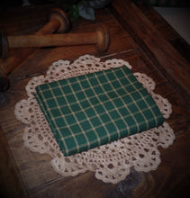 Load image into Gallery viewer, Homespun Fabric~Green Window Pane Homespun Fabric by the Yard~Primitive~Farmhouse~Rustic~Raggy Quilt Fabric~Garlands~Wreaths~Bows
