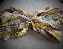 Load image into Gallery viewer, Sunflower Collection Homespun Fabric~Farmhouse Rustic Primitive Country Cotton Fabric~Rag Quilts~Wreaths~Bows~Garlands~Plaids~Checks~Stripes