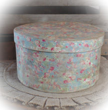 Load image into Gallery viewer, Primitive Distressed Aged Grungy Shabby Chic Tiny Flower Keepsake Box~Farmhouse Rustic~Soft Blue~Cream~Pink Sweet Tiny Flower Print