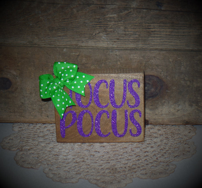 Halloween Tiered Tray Hocus Pocus! Farmhouse Halloween Wood Sign~Home Decor~Glitter Sparkle~Purple Glitter~Green & White Dot Bow~