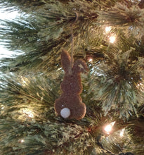 Load image into Gallery viewer, Primitive Rustic Farmhouse Cinnamon Sparkle Bunnies~Ornaments~Tree Hangers~Sparkle Cinnamon Salt Dough Primitive Bunnies~
