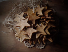 Load image into Gallery viewer, Primitive Rustic Farmhouse Americana 4th of July Star Bowl Fillers~Prim Tree Star Ornament~Lightly Scented~Patriotic Ornies Decor~
