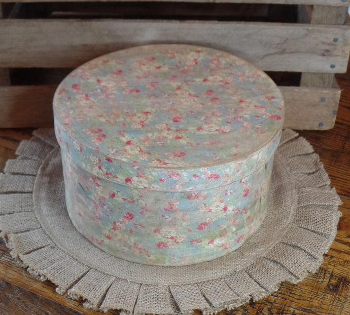 Primitive Distressed Aged Grungy Shabby Chic Tiny Flower Keepsake Box~Farmhouse Rustic~Soft Blue~Cream~Pink Sweet Tiny Flower Print