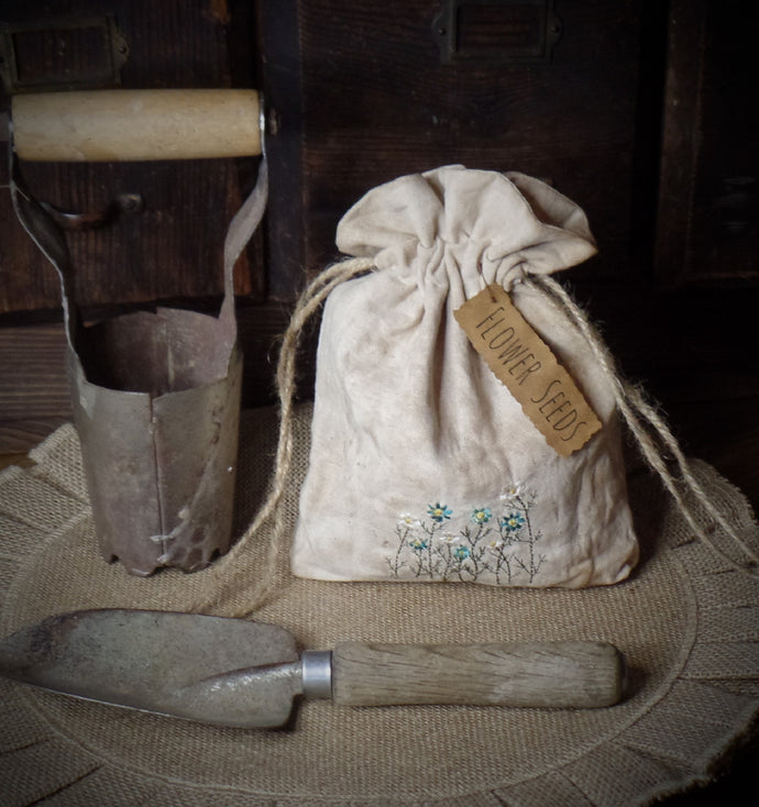 Farmhouse Flower Seed Ditty Pouch~